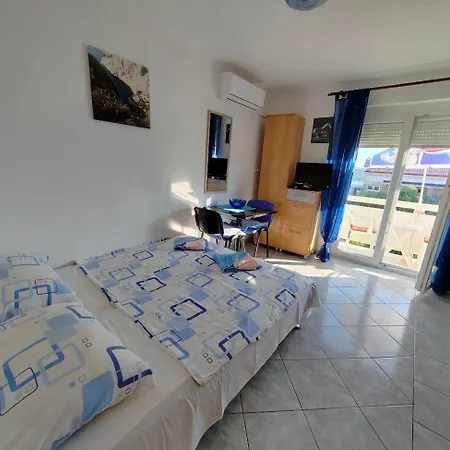 Apartment With Parking Space Barbat, Rab - 22217