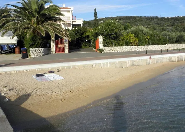 Apartmán With Parking Space Barbat, Rab - 22217 Rab Town