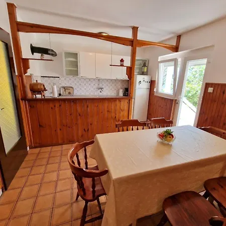 With Parking Space Barbat, Rab - 22217 Appartamento Rab Town